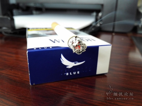 欧盟新款蓝云丝顿(Winston)品鉴:整体品质与老款相同 前半段饱满而流畅 后半段口感略显乏力和平庸